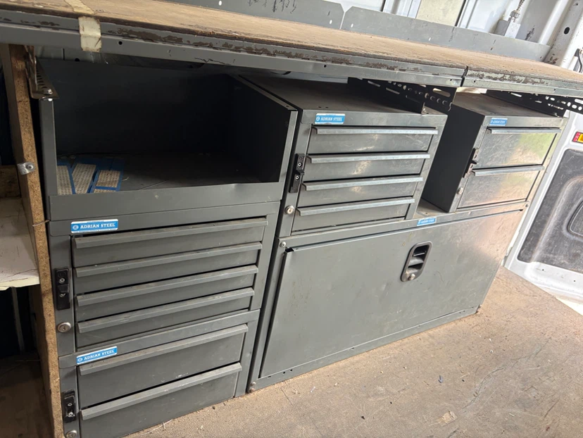 METAL SHELVING & STORAGE FOR CARGO (WORK) VAN - photo 5