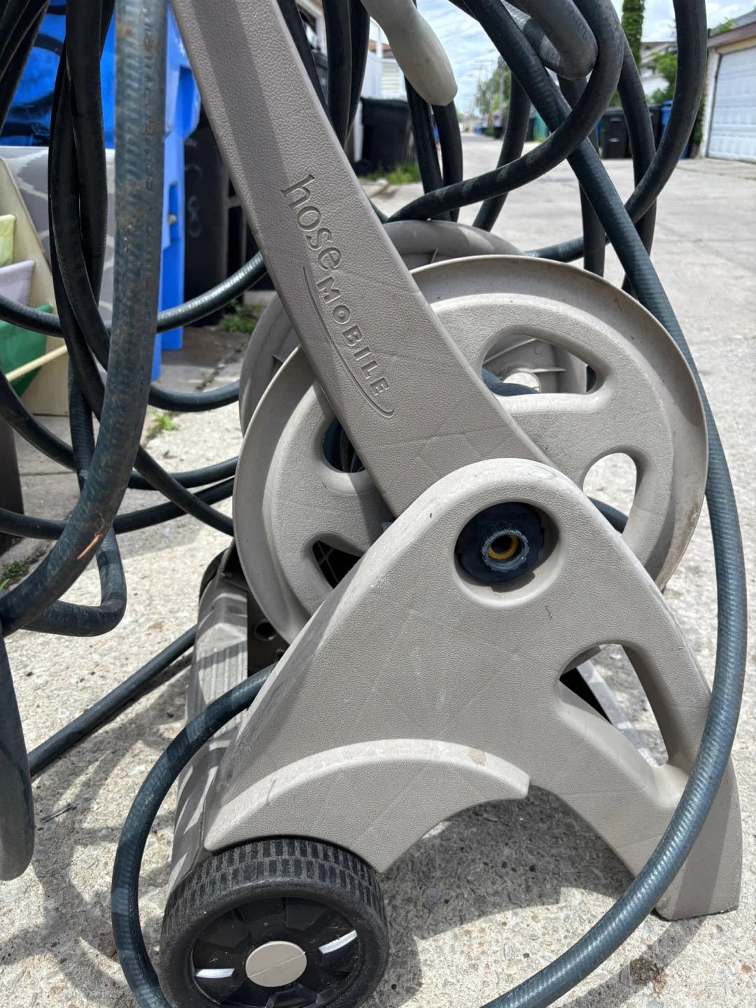 HOSEMOBILE Garden Hose Reel with Sprayer - photo 4