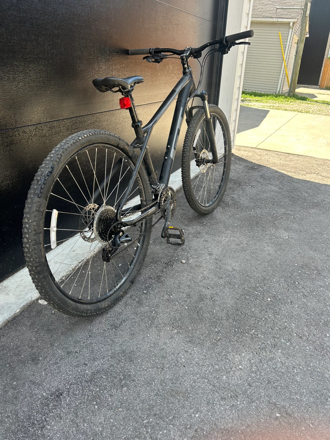 GT Mountain Bike - photo 5