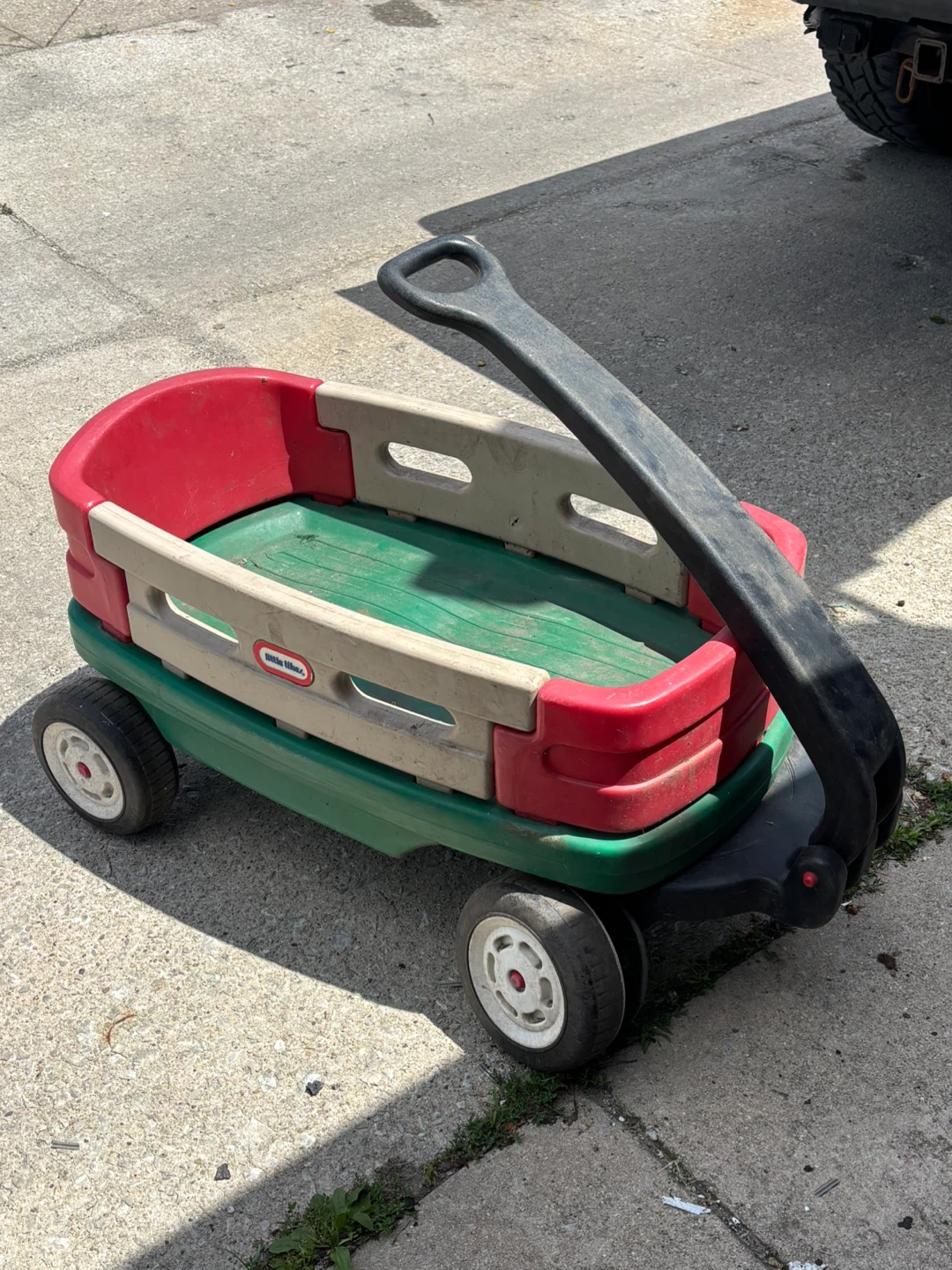 Little Tikes red, green and tan wagon - photo 3