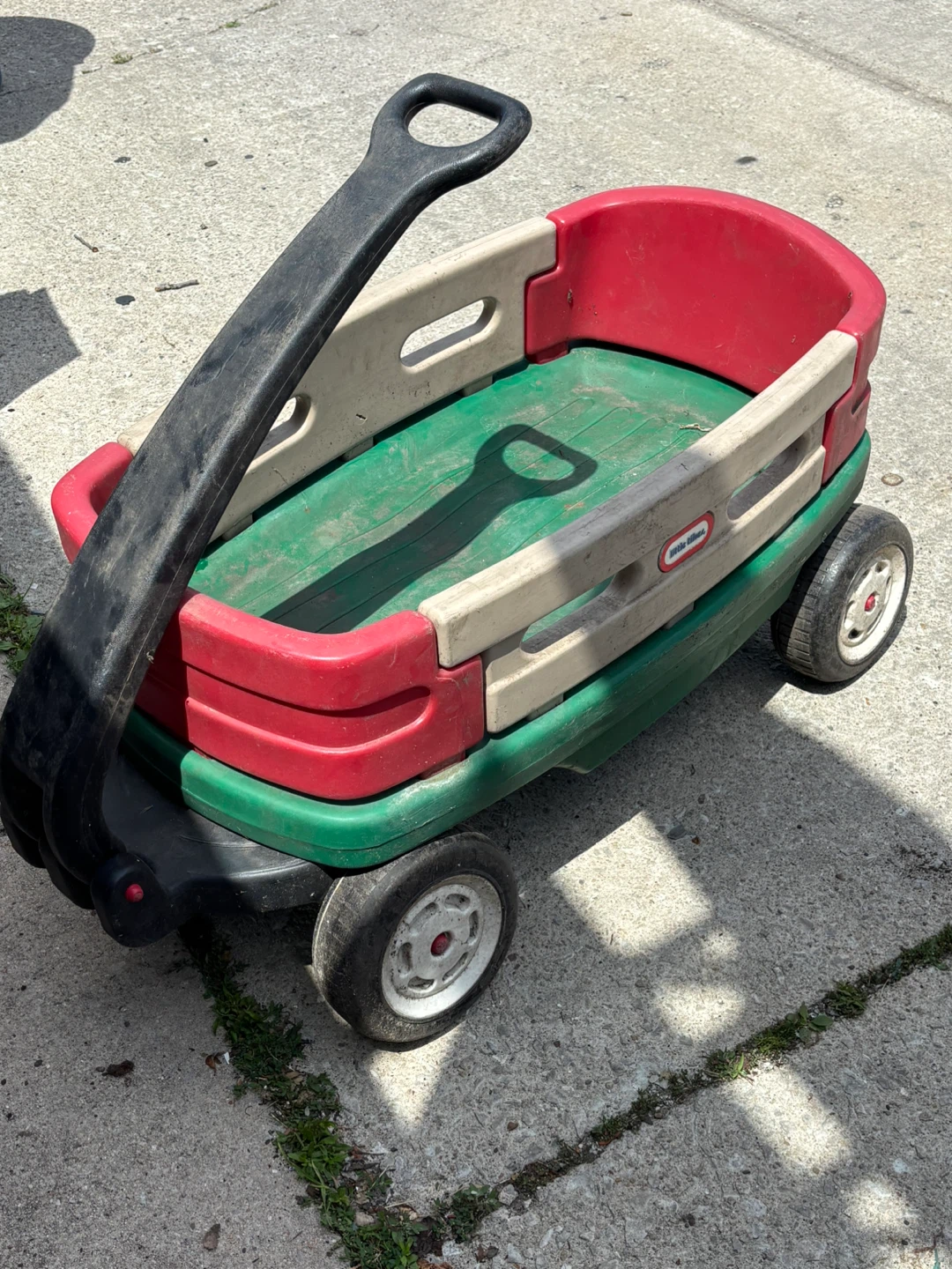 Little Tikes red, green and tan wagon - photo 2