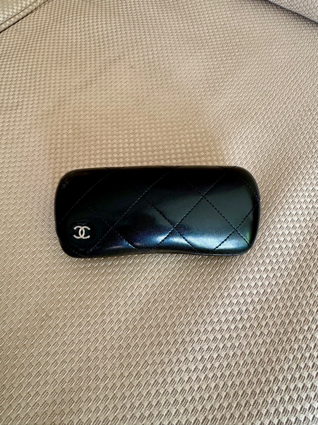 Chanel lamp skin leather Sunglass case