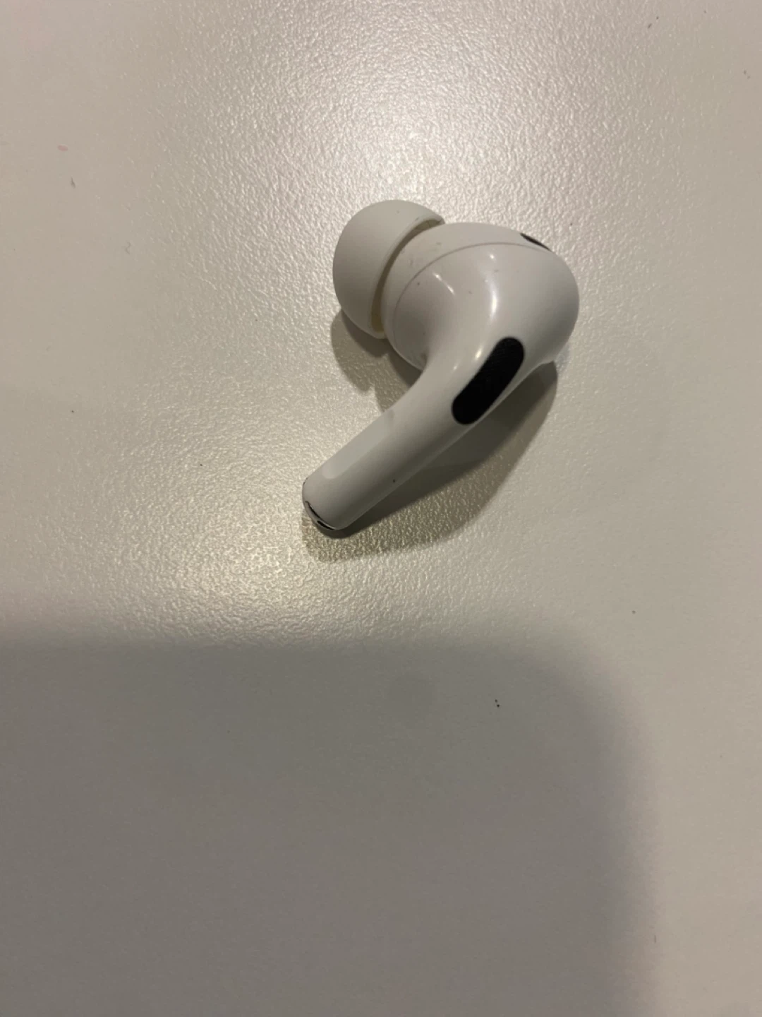 Apple AirPods Pro (left Earbud) - photo 3
