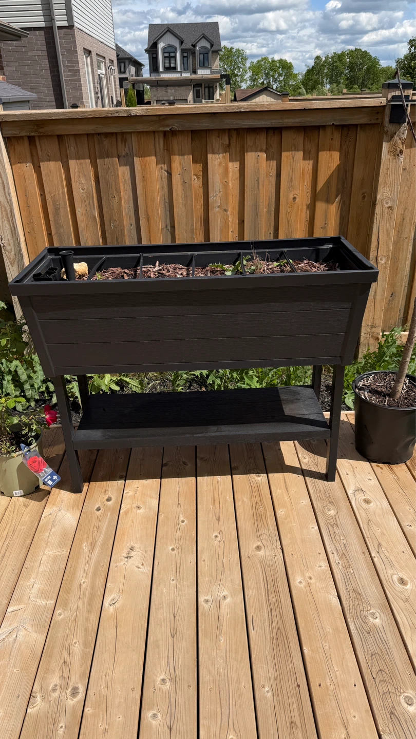 Keter Urban Bloomer 12.7 Gallon Elevated Garden Planter - photo 5