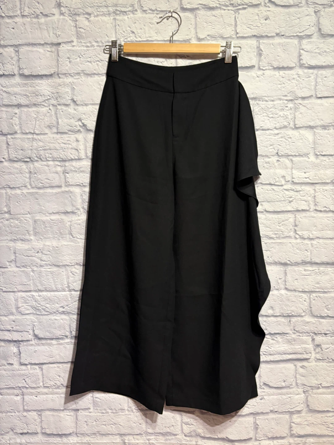 Club Monaco Black Wide-Leg Culottes Size 00