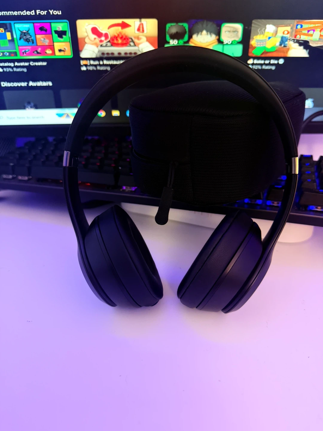 Beats Solo4 Wireless On-Ear Headphones - photo 2