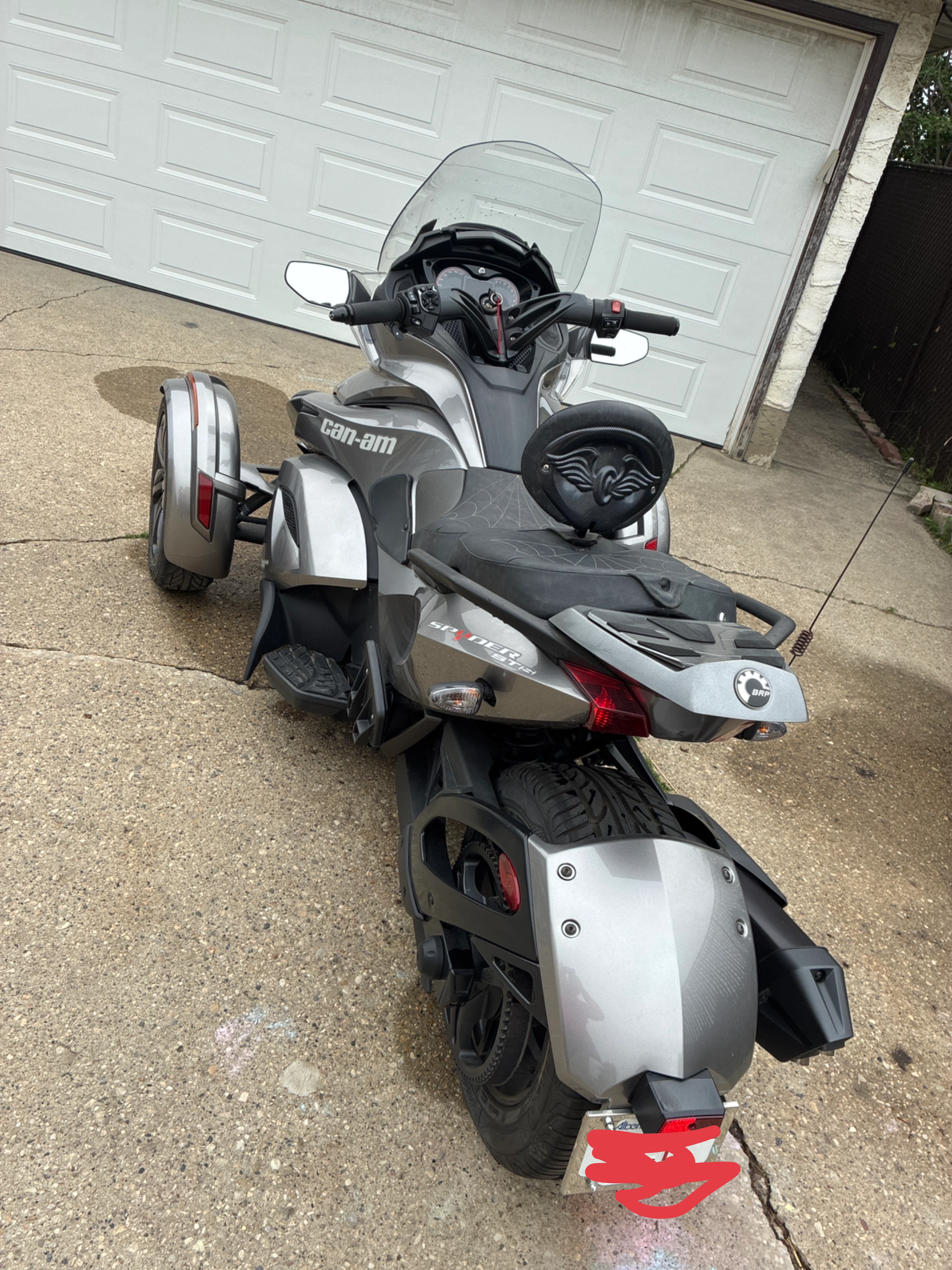 Can-Am Spyder STS - 2013 - photo 4