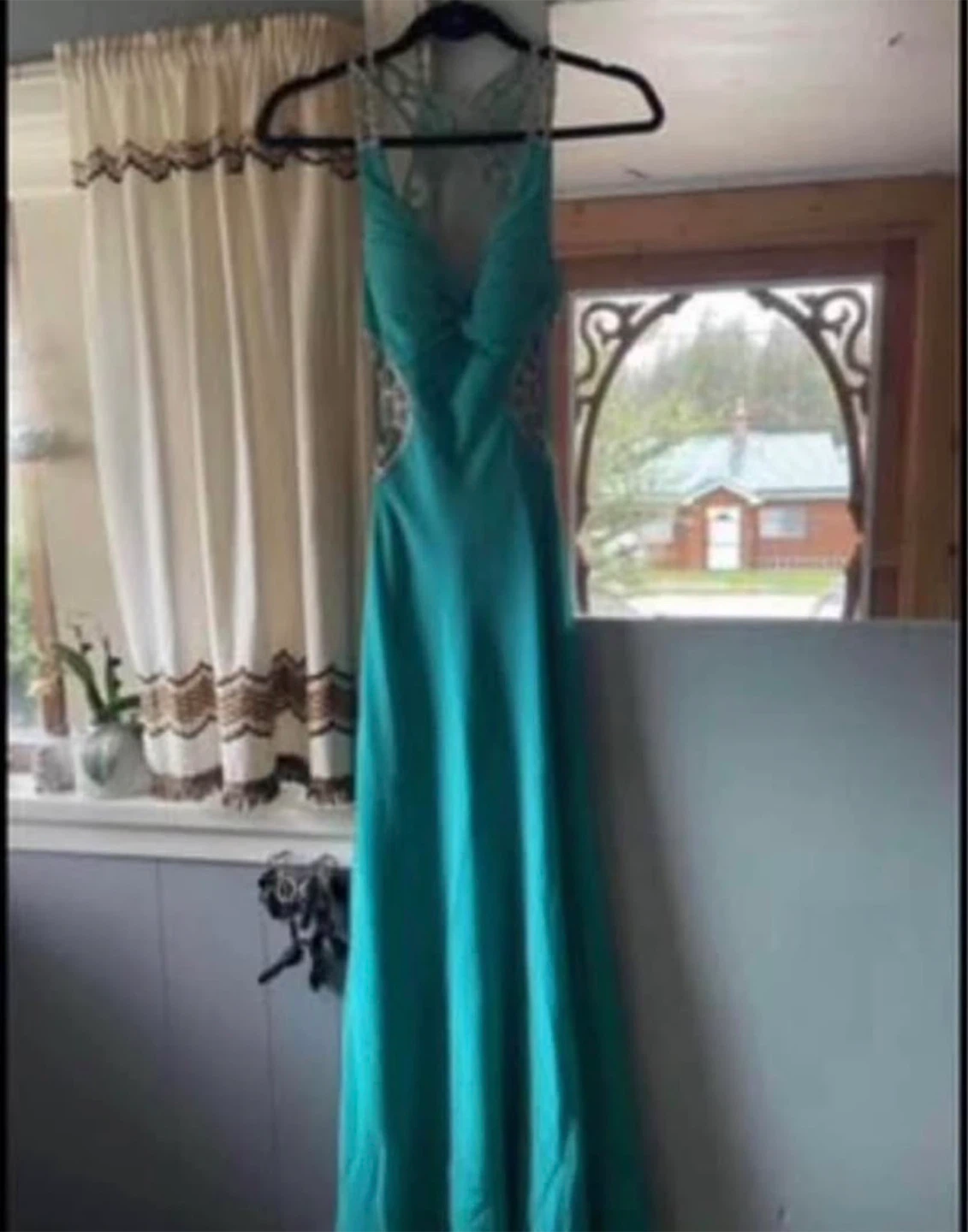 Teal Embellished Backless Formal Dress - photo 3