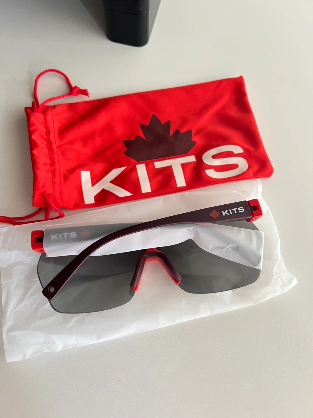Kits Sunglasses with Red Pouch - photo 2