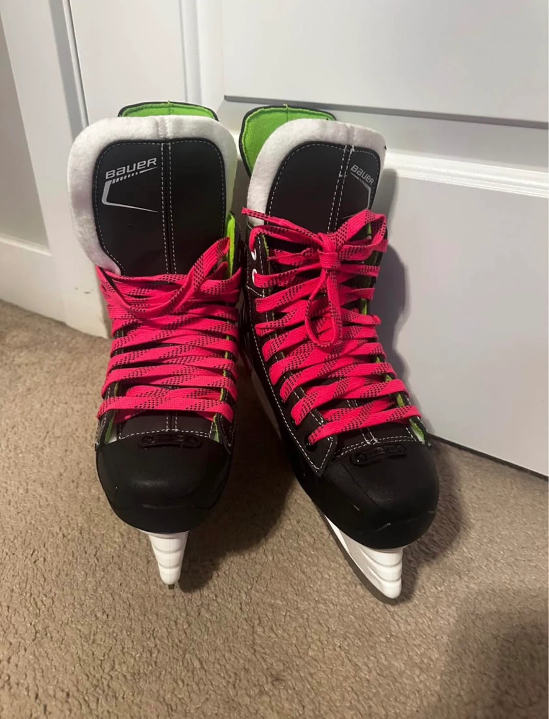 Bauer size 5 Hockey Skates - photo 2