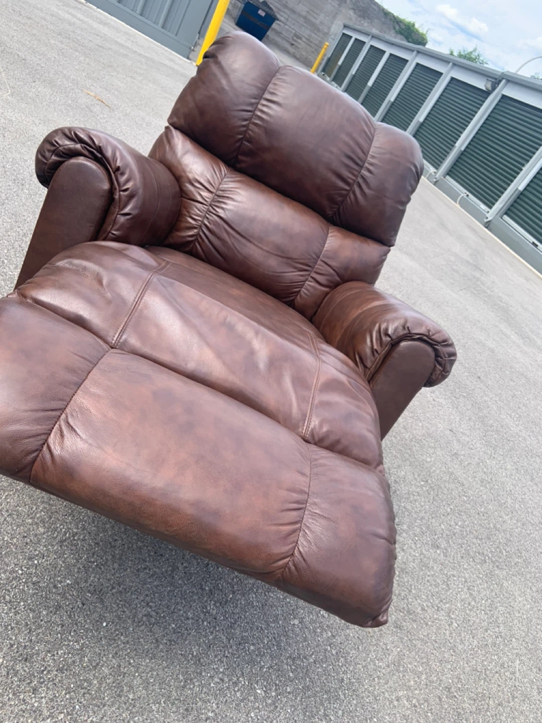 Brown Leather Recliner Chair - photo 4