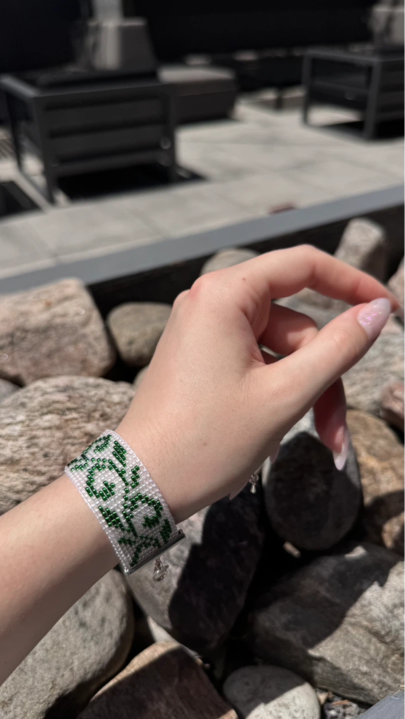 Handmade Beaded Bracelet White Green Floral - photo 2