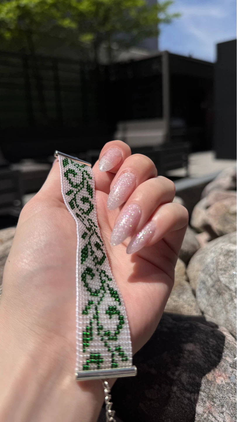 Handmade Beaded Bracelet White Green Floral - photo 3