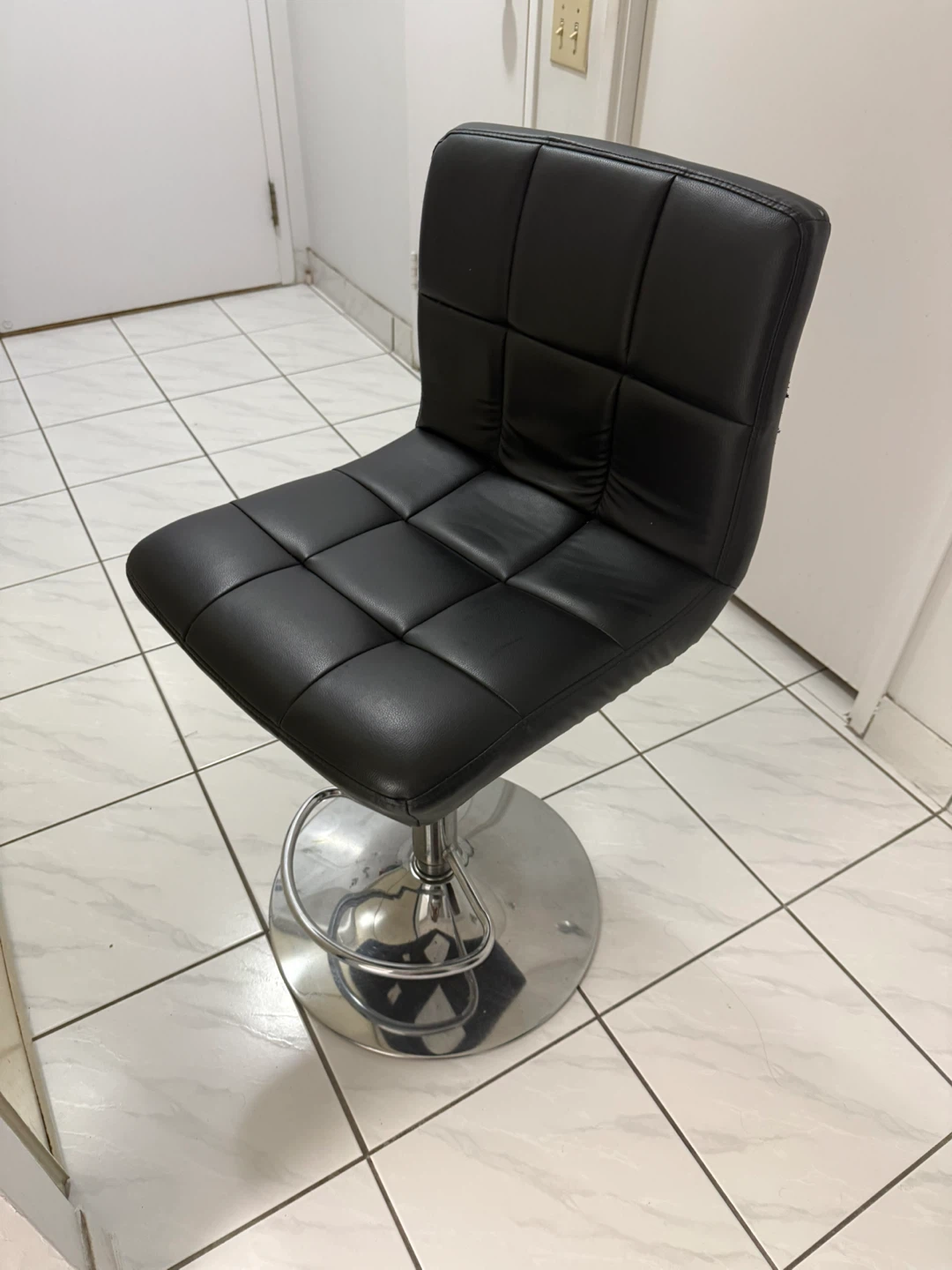 Black adjustable bar stool - photo 3
