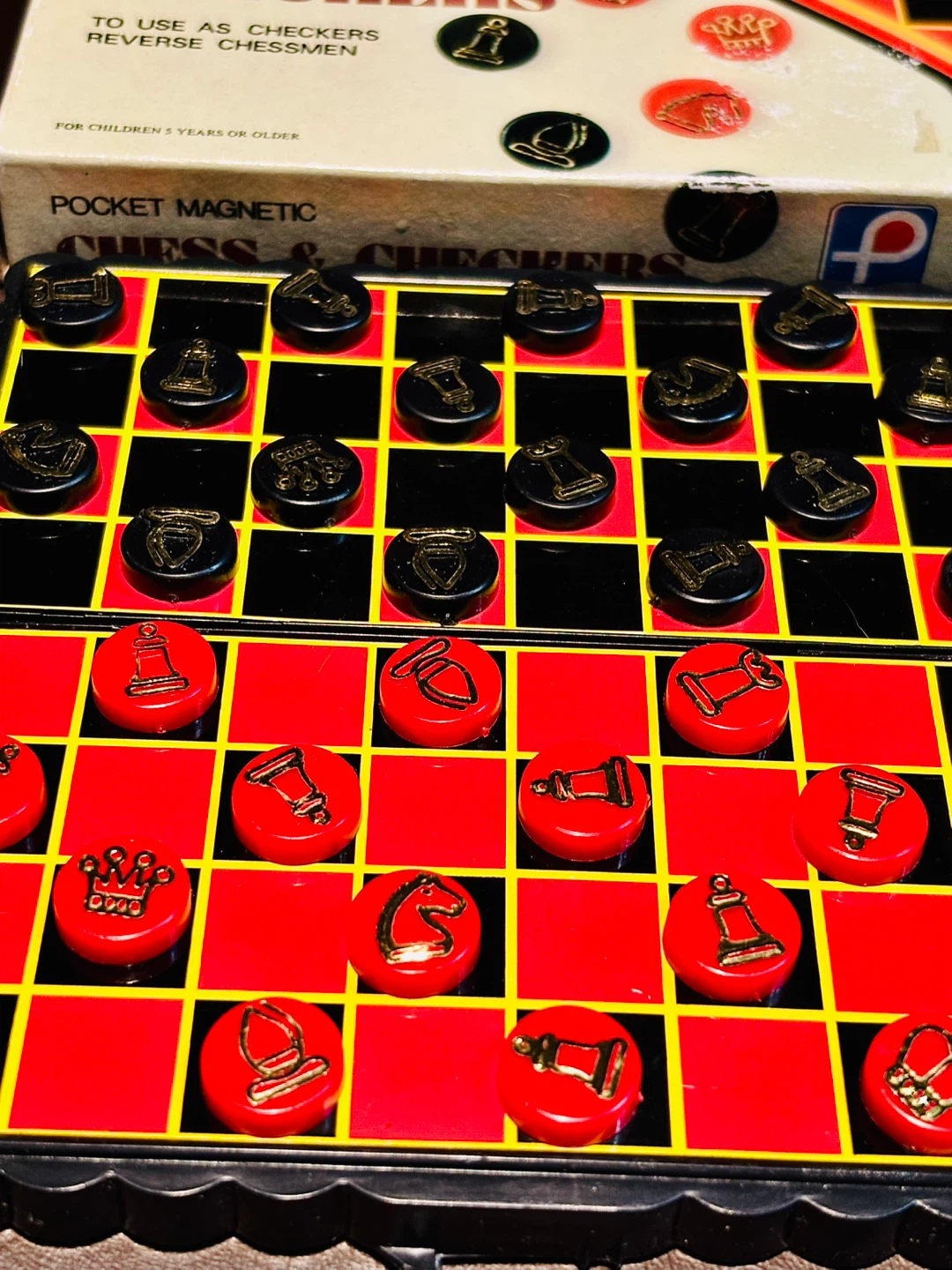 Travel size Magnetic Chess & Checkers Game - photo 2