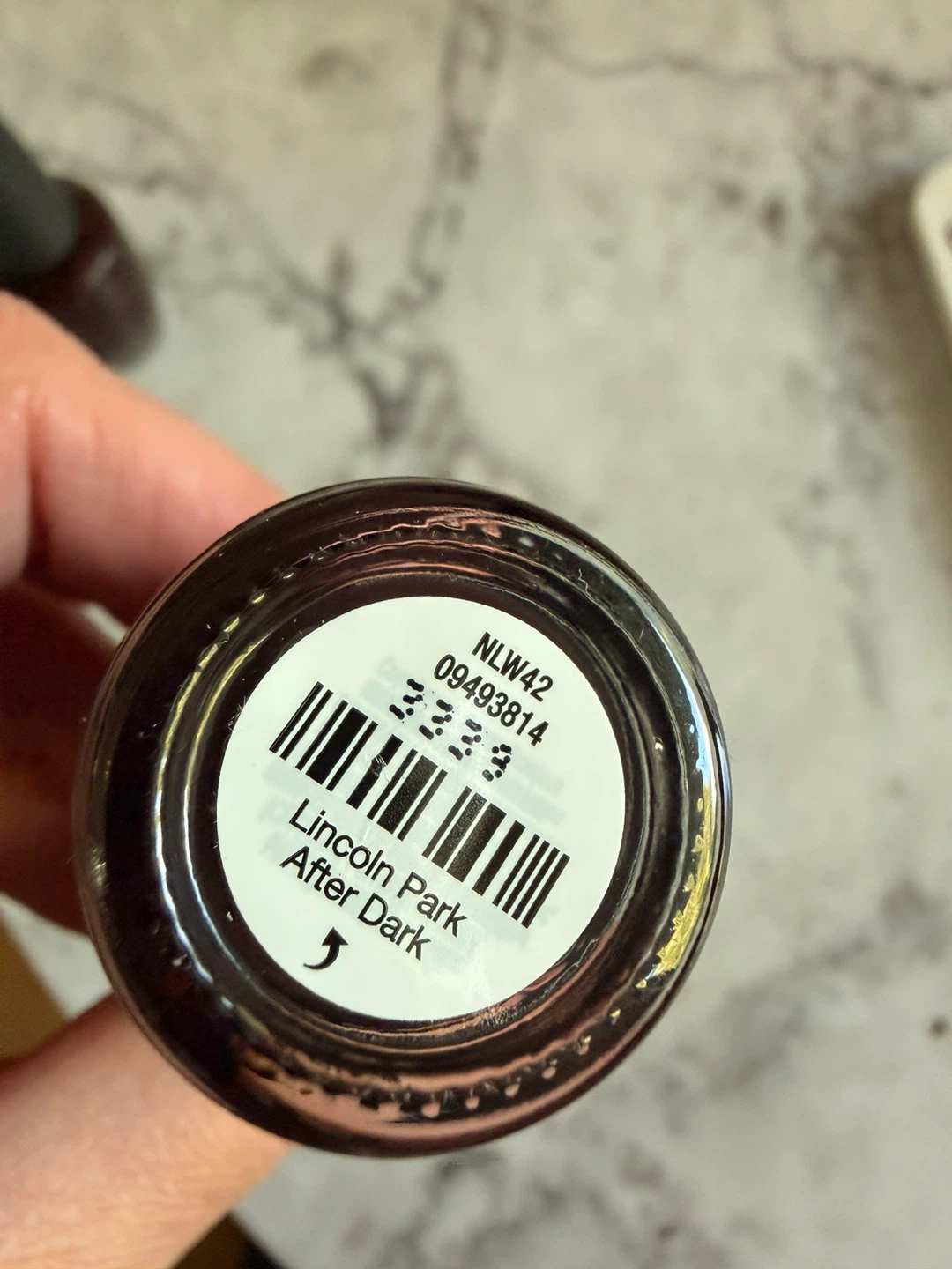 OPI Nail Lacquer - Complimentary Wine & Lincoln Park After Dark - photo 2