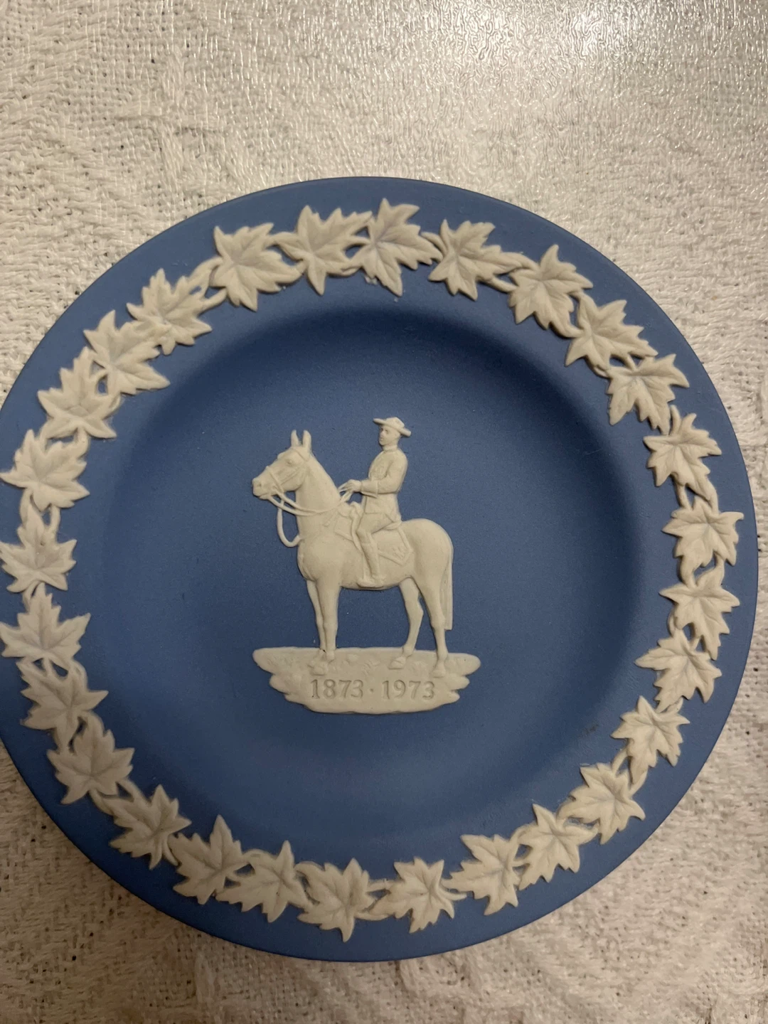 Wedgwood Jasperware Plate 1873-1973 Centenary - photo 3