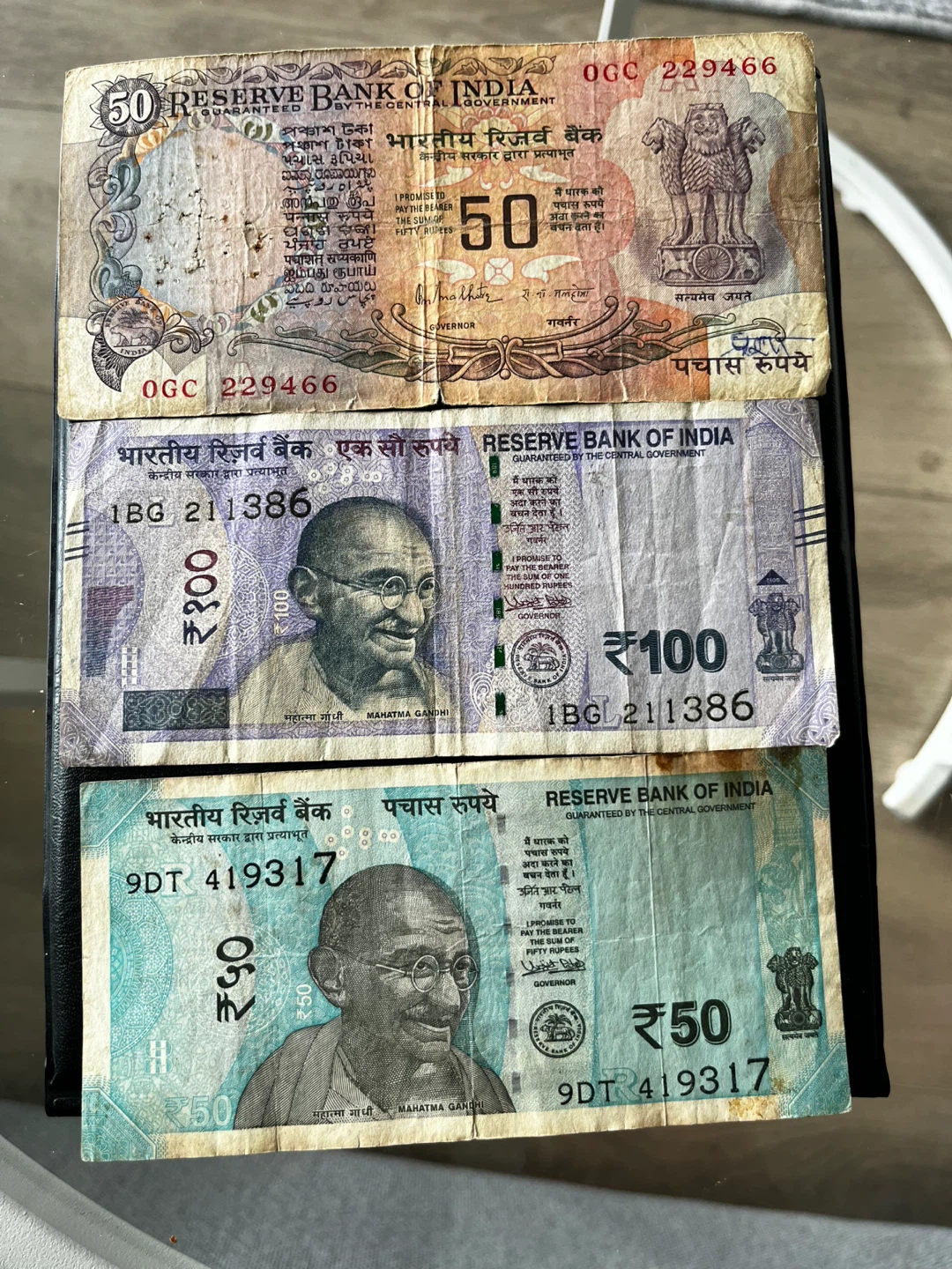 Indian Rupee Banknotes - 50, 100, 50 Rupees - photo 4