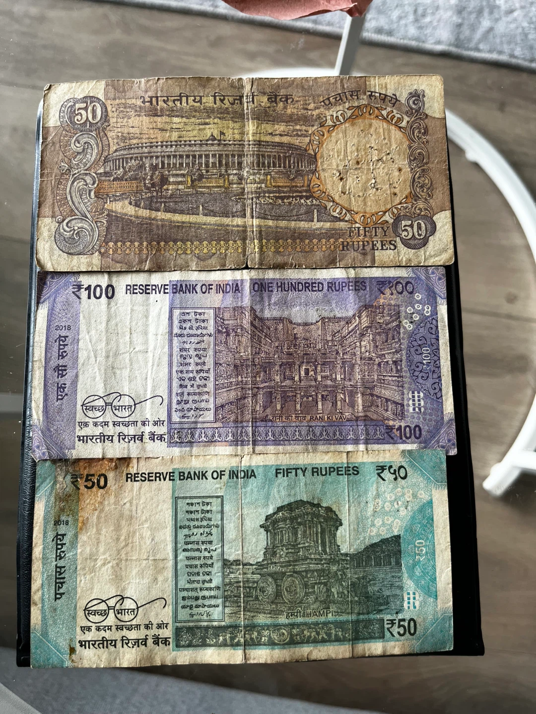 Indian Rupee Banknotes - 50, 100, 50 Rupees - photo 3