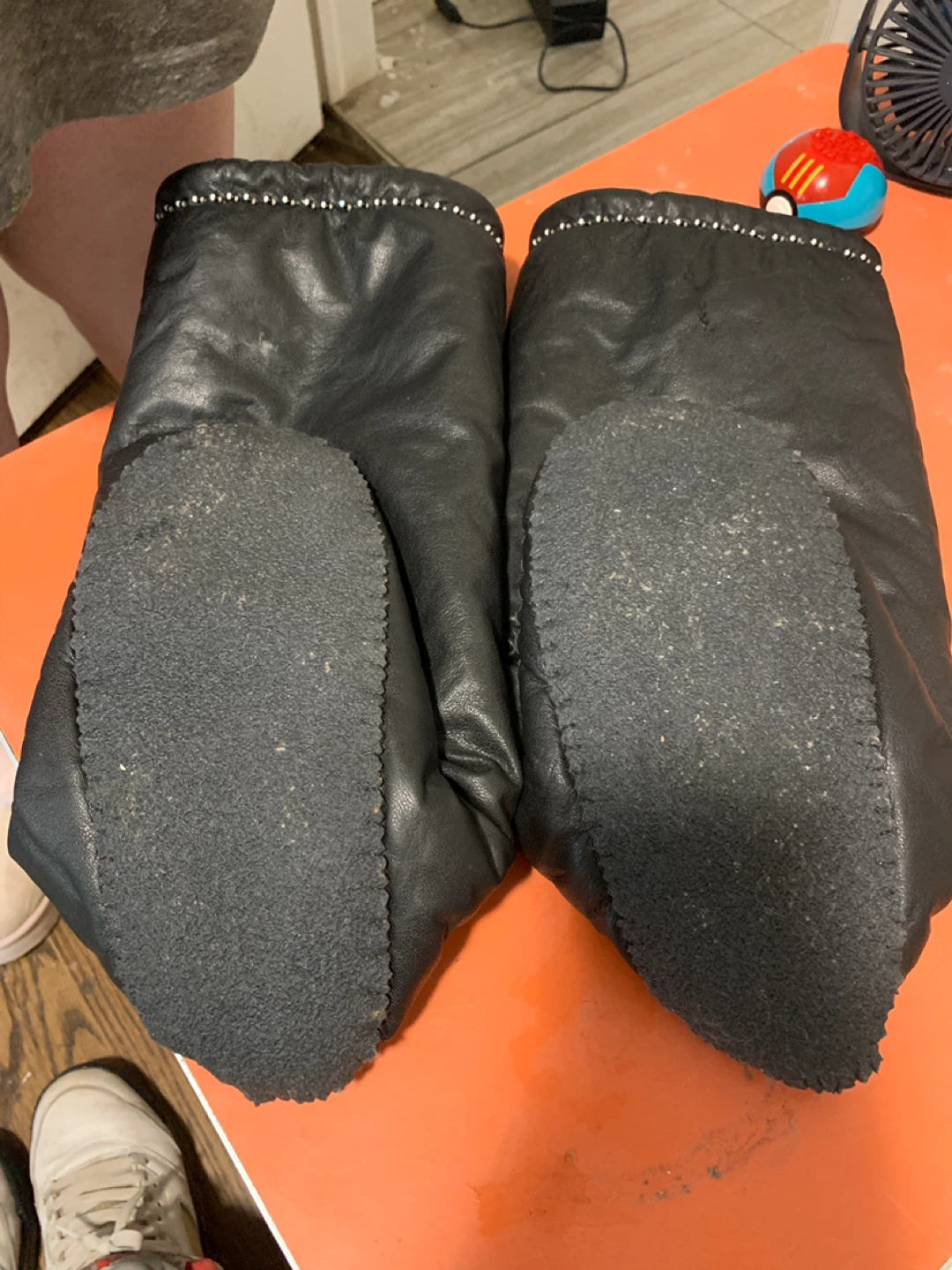 Handmade Leather Moccasins with Beaded Detail - photo 4