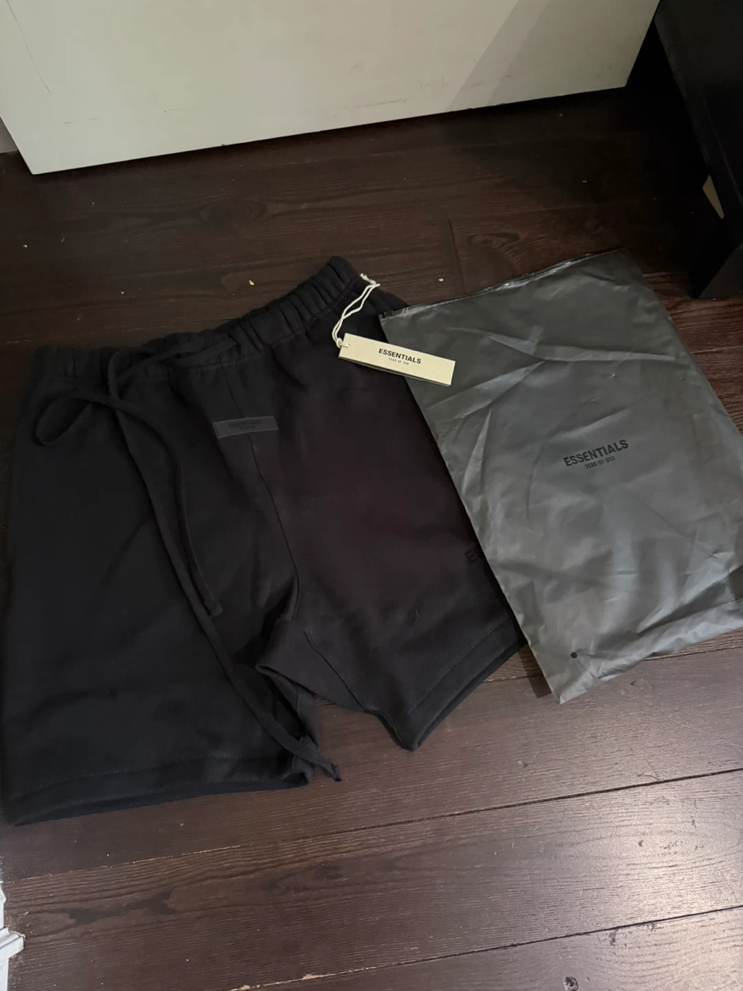 Fear of God Essentials Sweatshorts Black