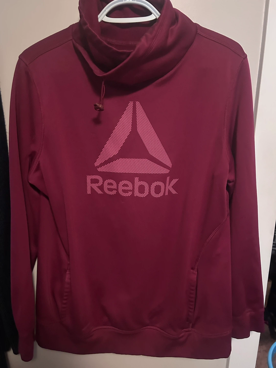 Reebok Pullover Sweatshirt