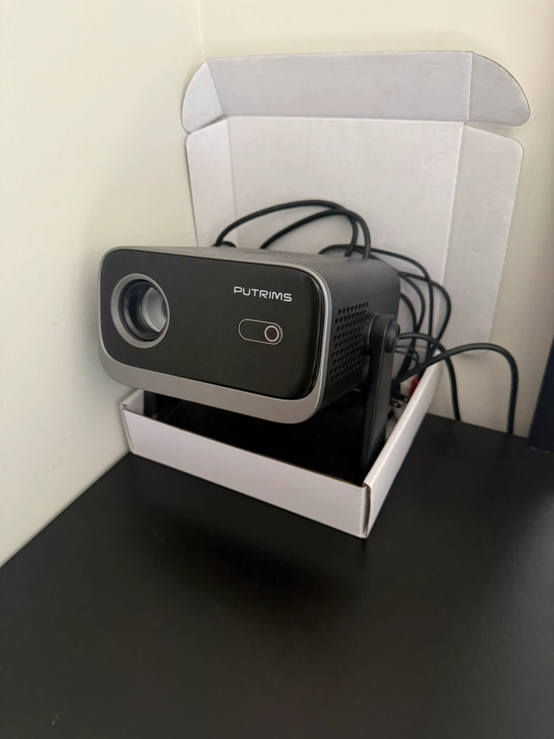 PUTRIMS Portable Mini Projector