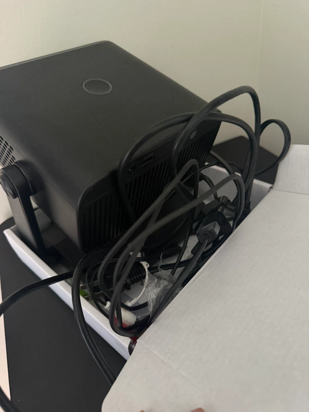 PUTRIMS Portable Mini Projector - photo 2