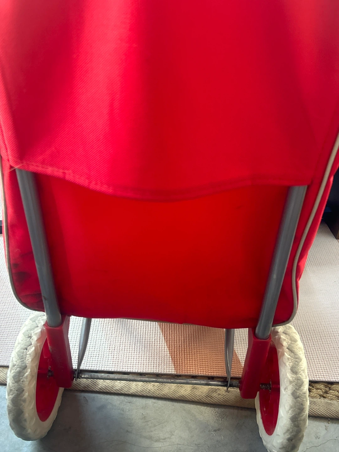 Red Shopping Cart - photo 2
