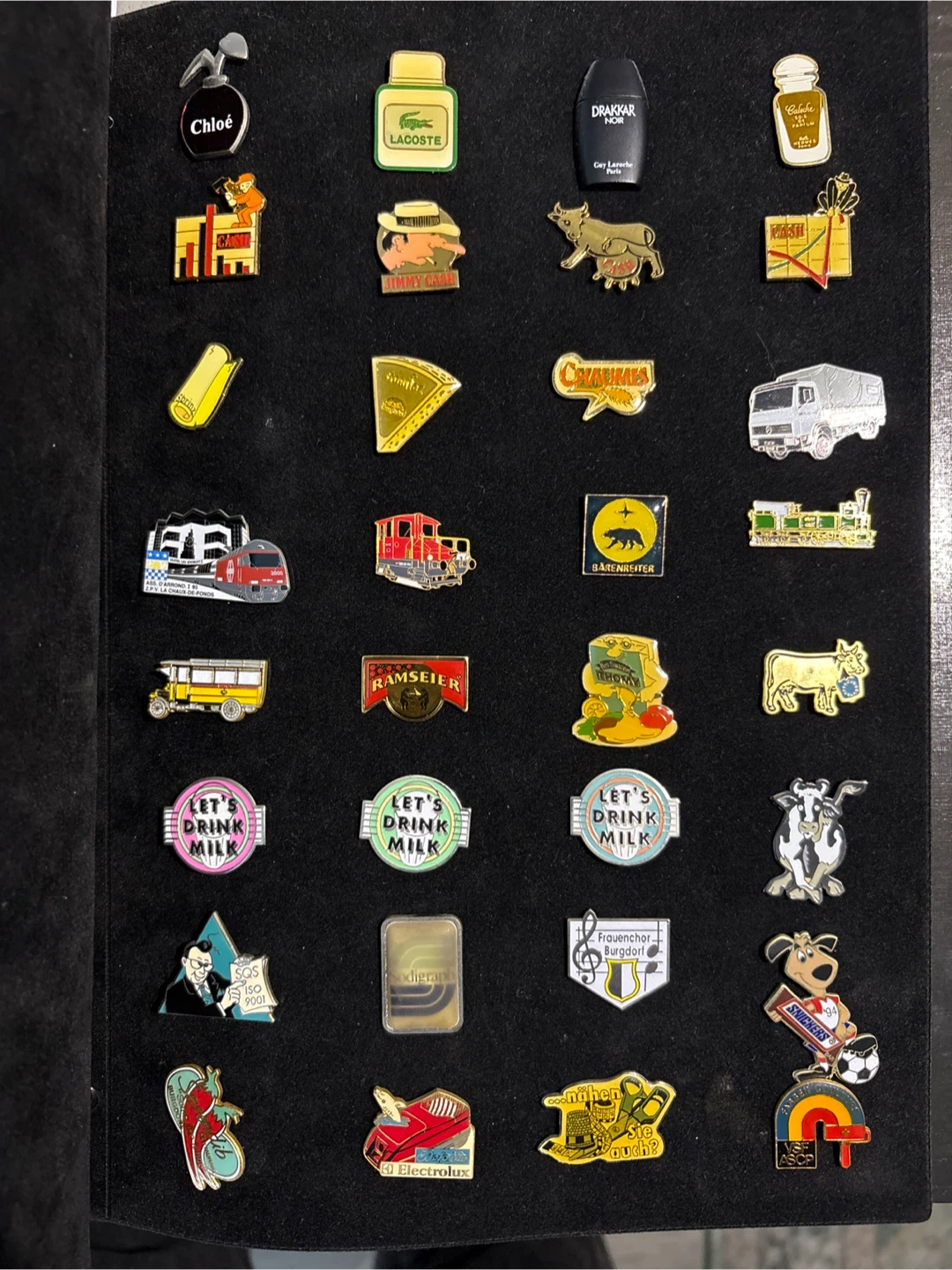 Collection of assorted enamel pins - photo 3