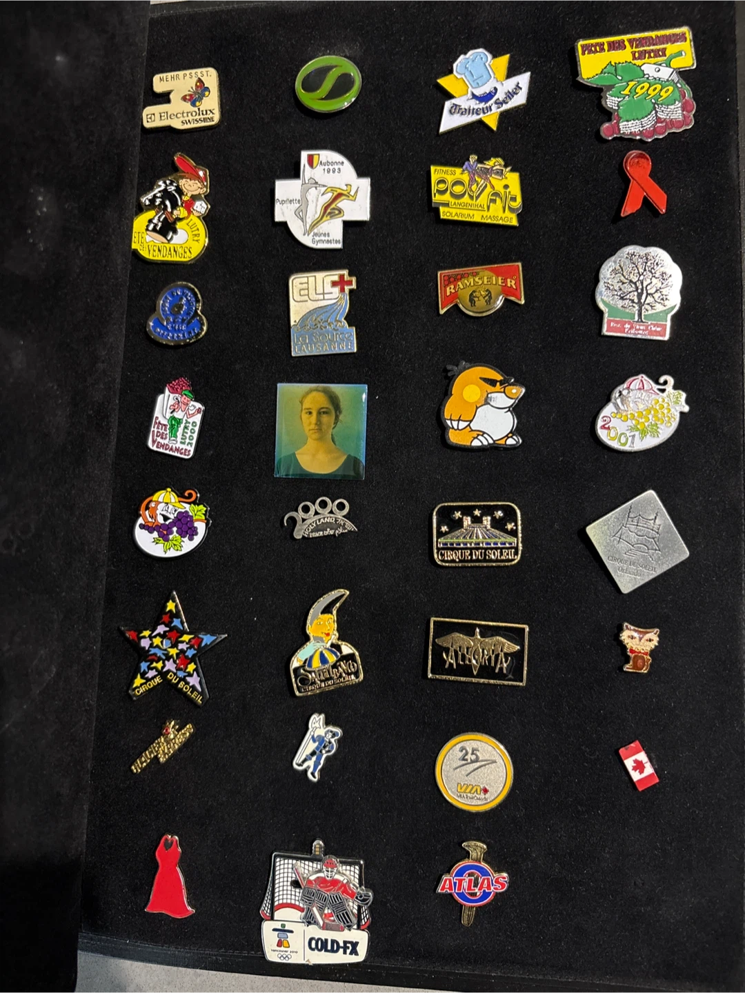 Collection of assorted enamel pins - photo 5
