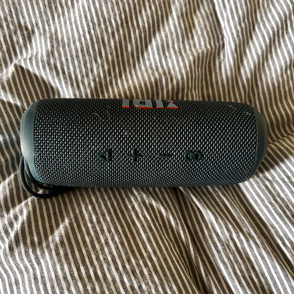 JBL Flip 6 Portable Waterproof Bluetooth Speaker - photo 3