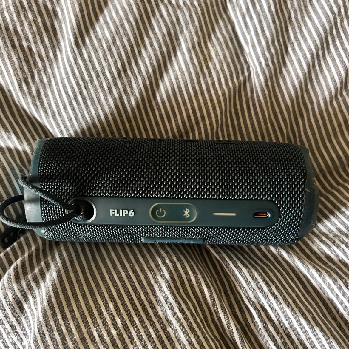 JBL Flip 6 Portable Waterproof Bluetooth Speaker - photo 4