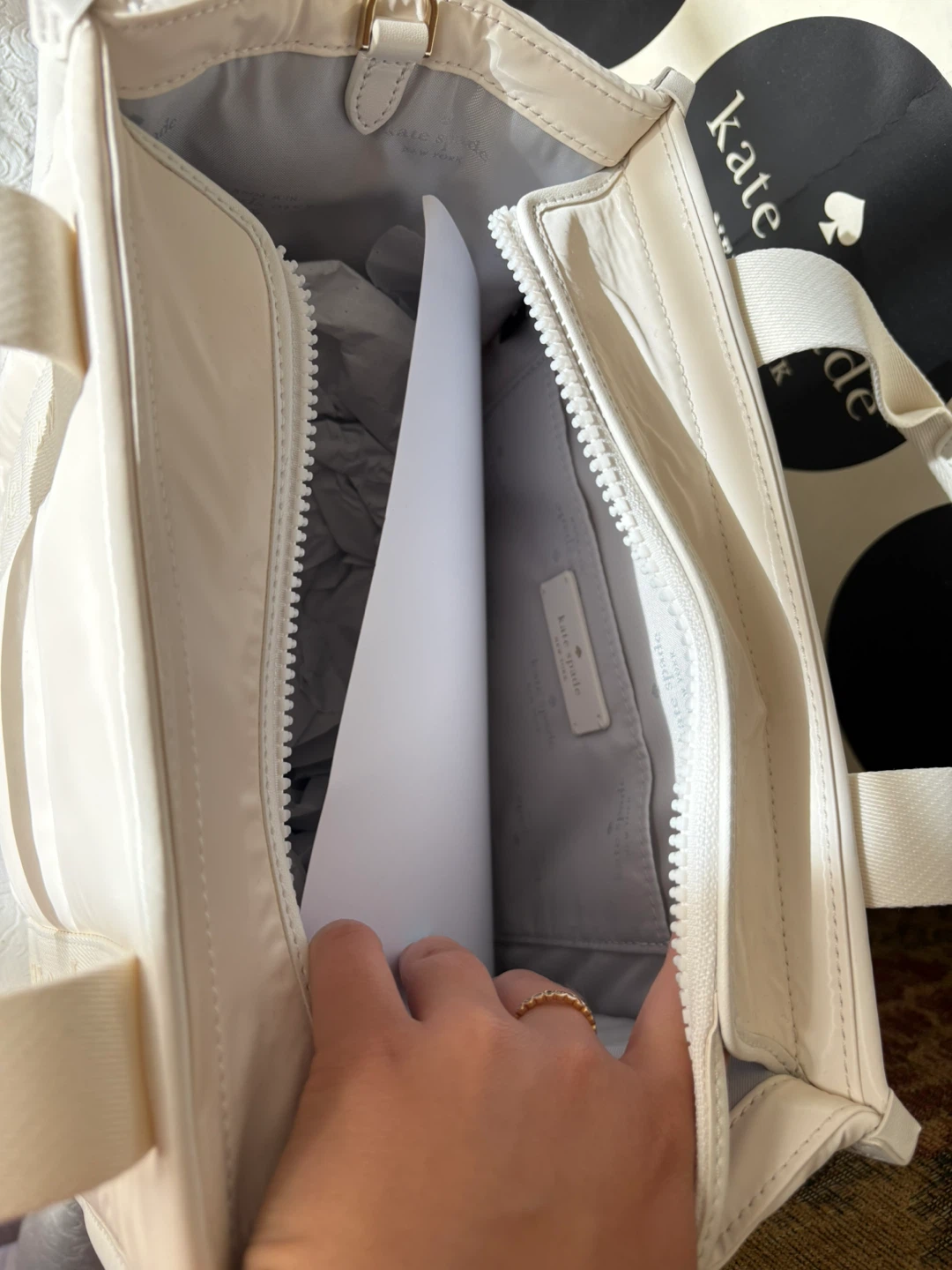 Kate Spade New York White Puffer Tote Bag - photo 4