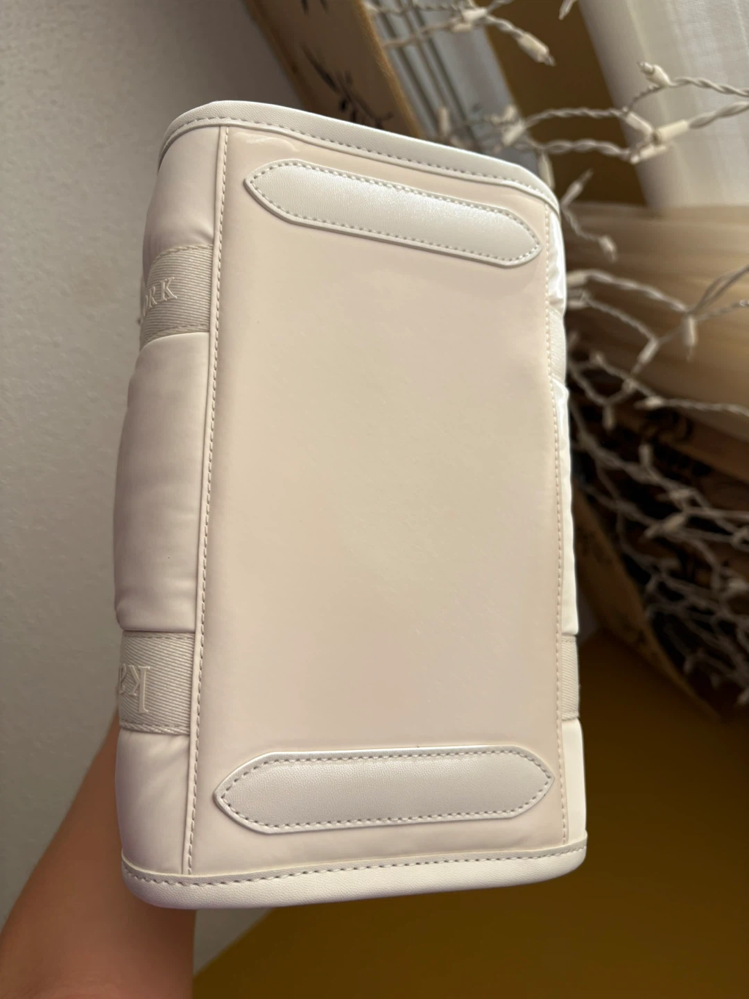 Kate Spade New York White Puffer Tote Bag - photo 5