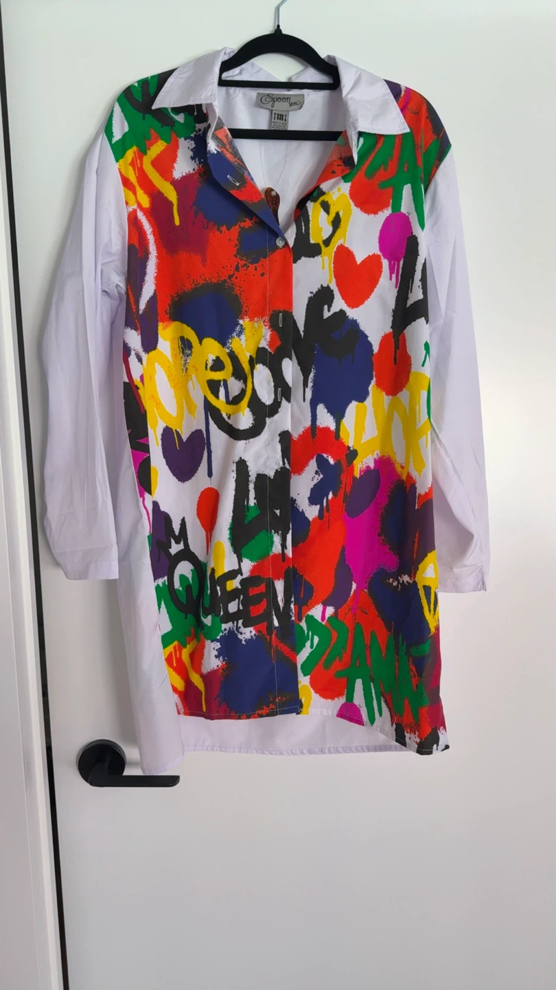 Capson Graffiti Print Button-Up Shirt - White/Multi-Colour