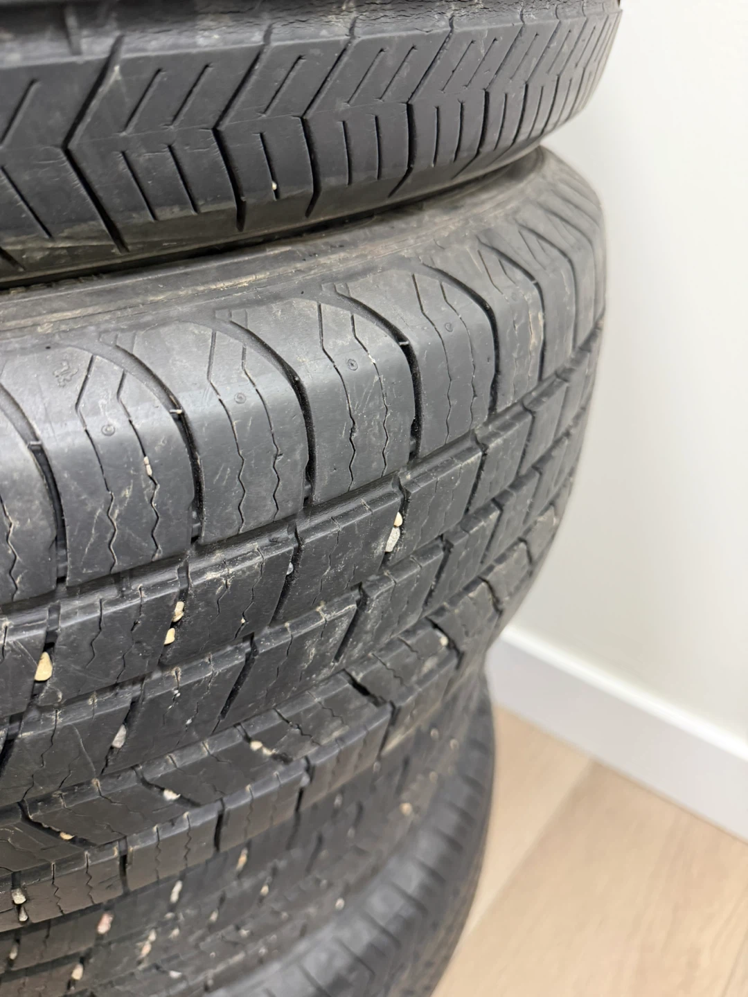 205/65R15 Michelin All Season Tires - photo 3