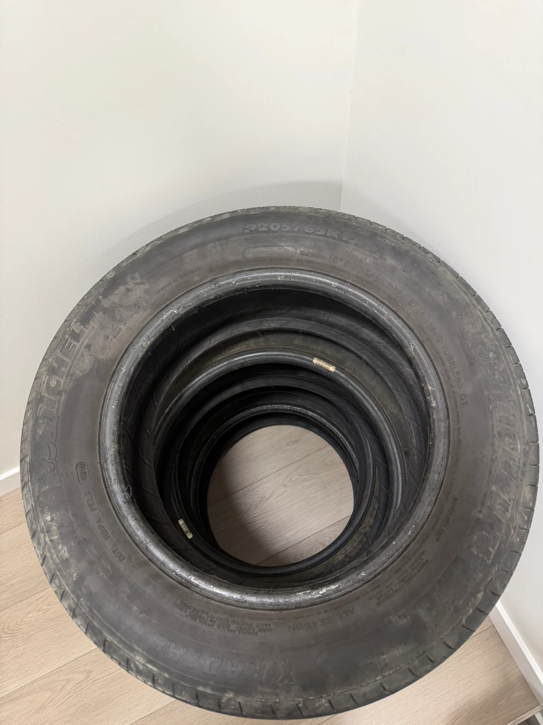 205/65R15 Michelin All Season Tires - photo 5