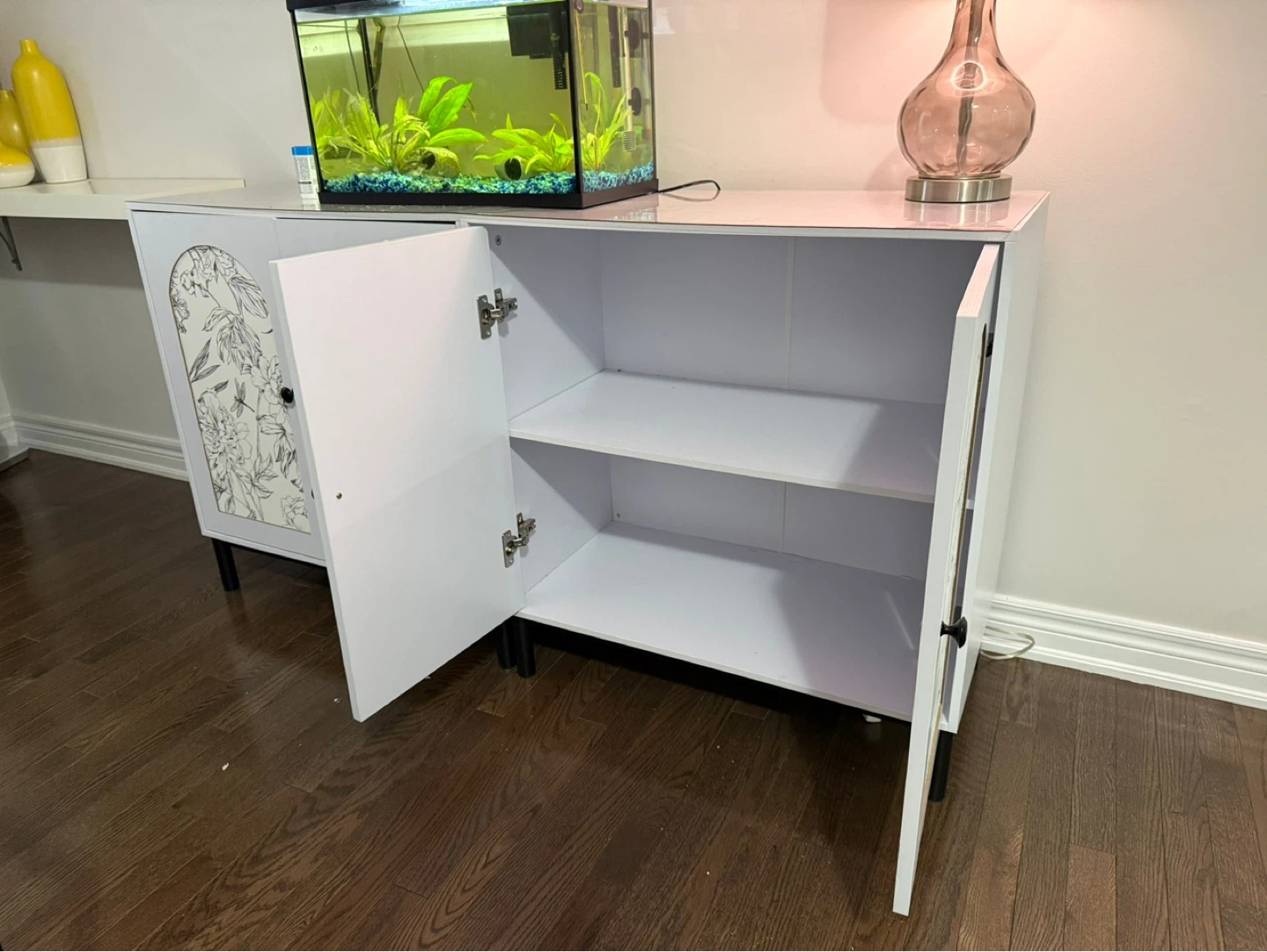 Content sale - cabinets/ shelves - photo 3