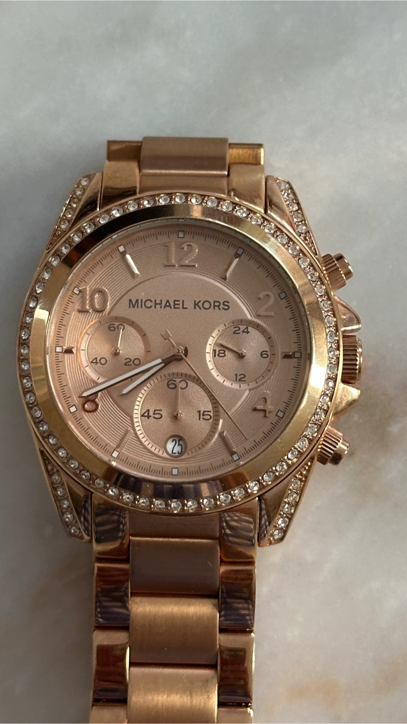 Michael Kors Gold Tone watch model number 5263 - photo 2