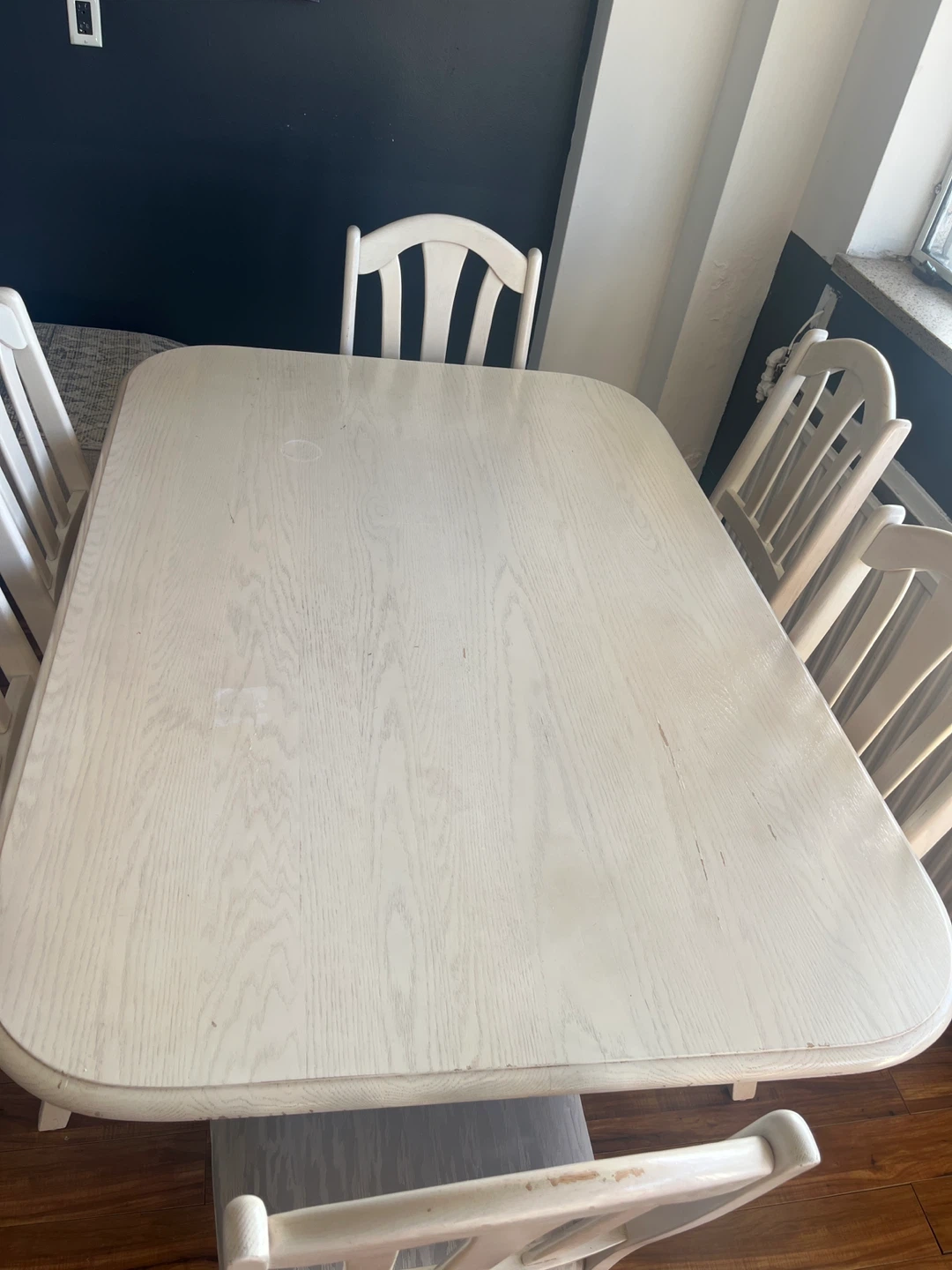 White Dining Table with 6 Chairs - photo 2