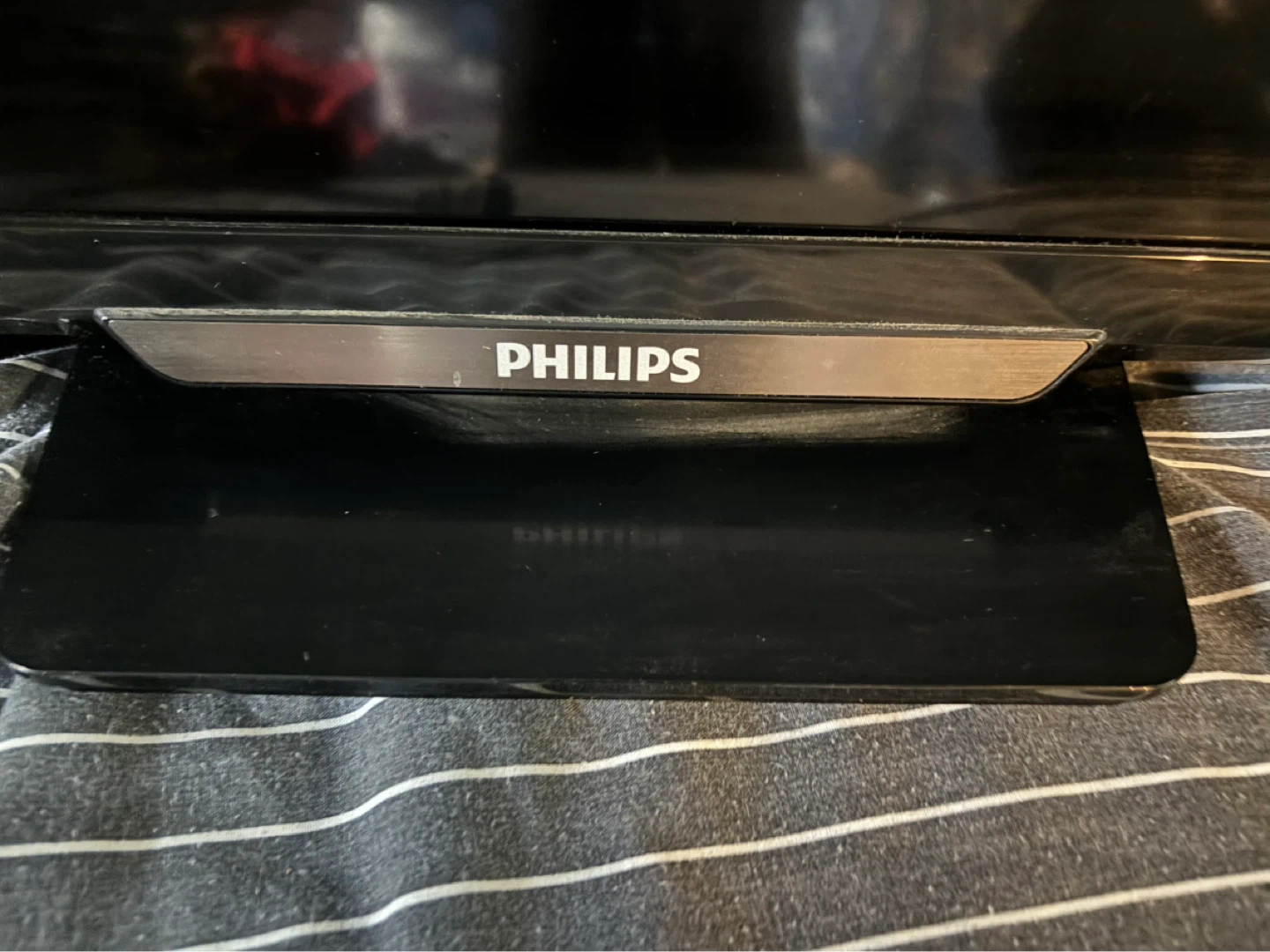 Philips 32PFL4609/F7 32-inch TV - photo 2