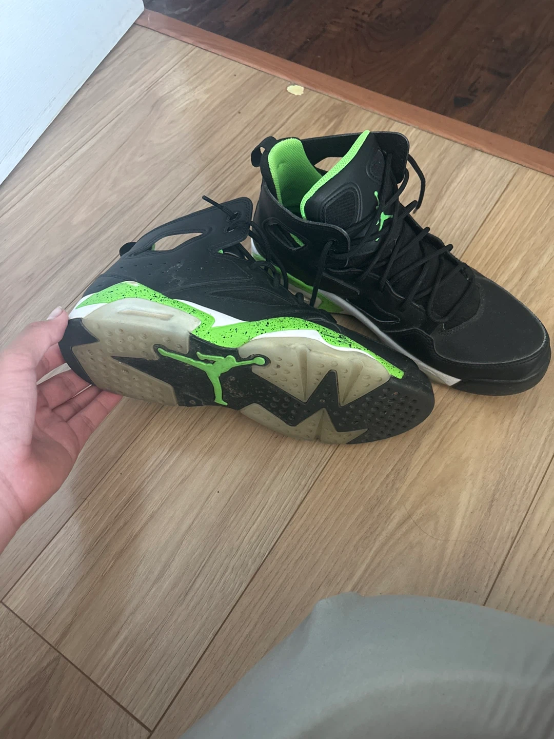 Jordan Sneakers - photo 2