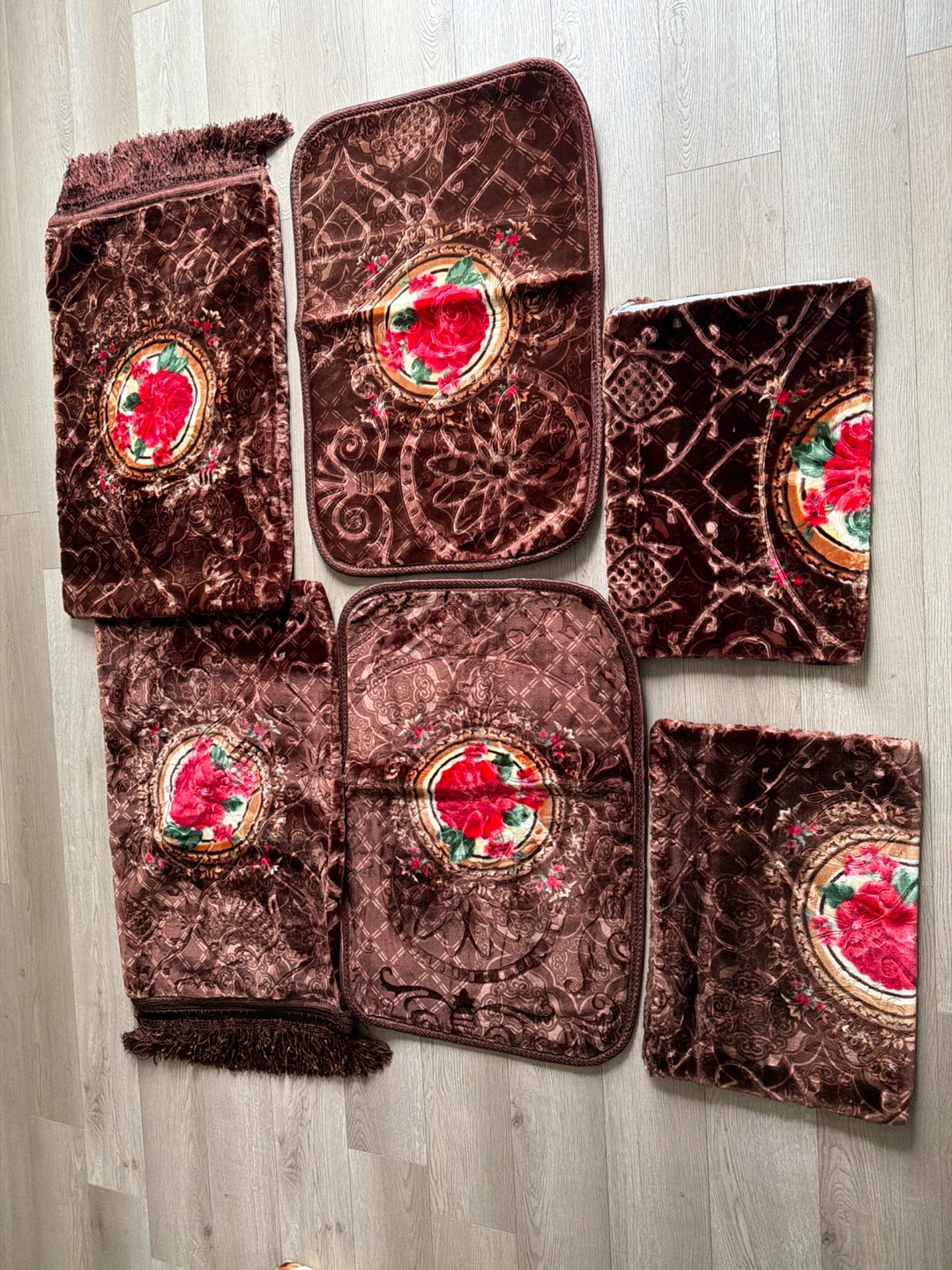 Brown Floral Blanket Set with Slippers - photo 2