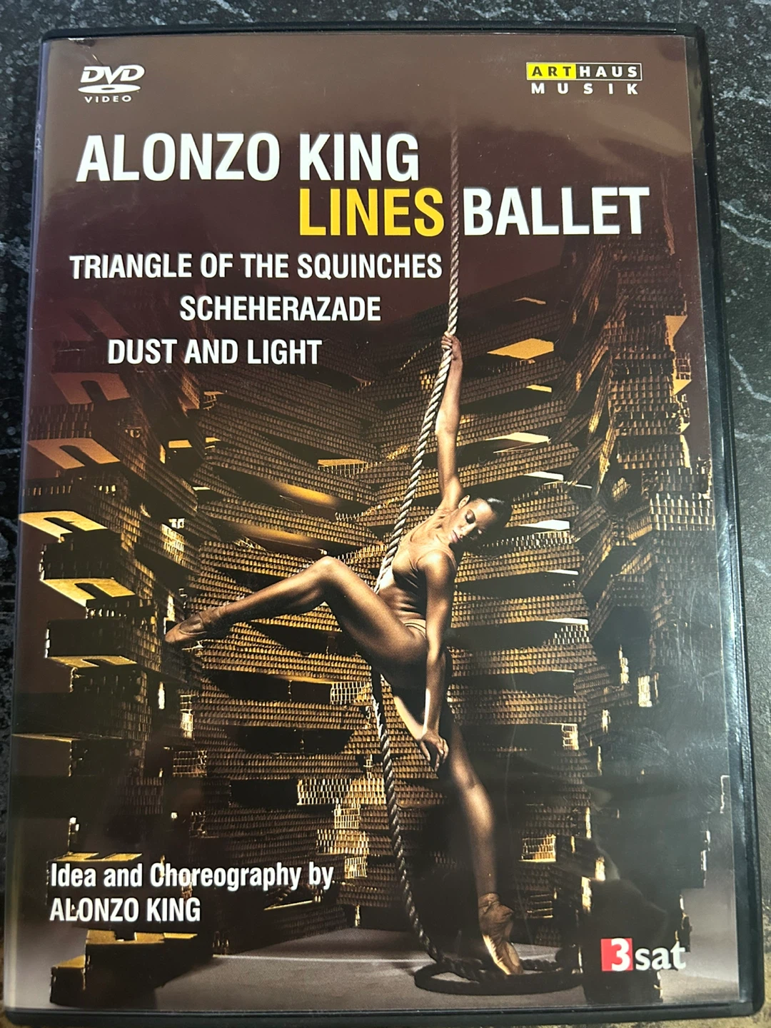 Alonzo King LINES Ballet: Triangle of the Squinches DVD