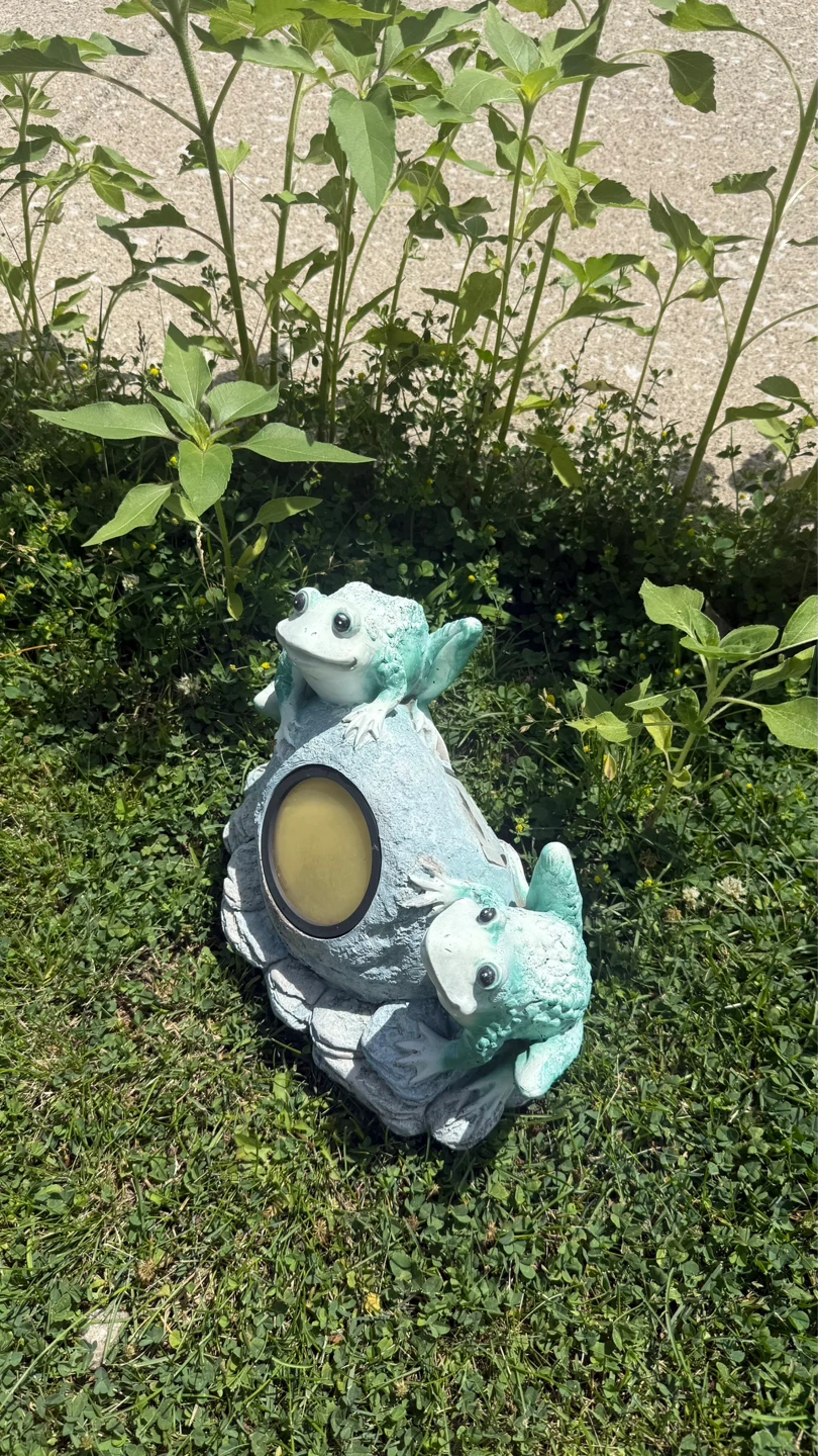 Frog Garden Statue - photo 3