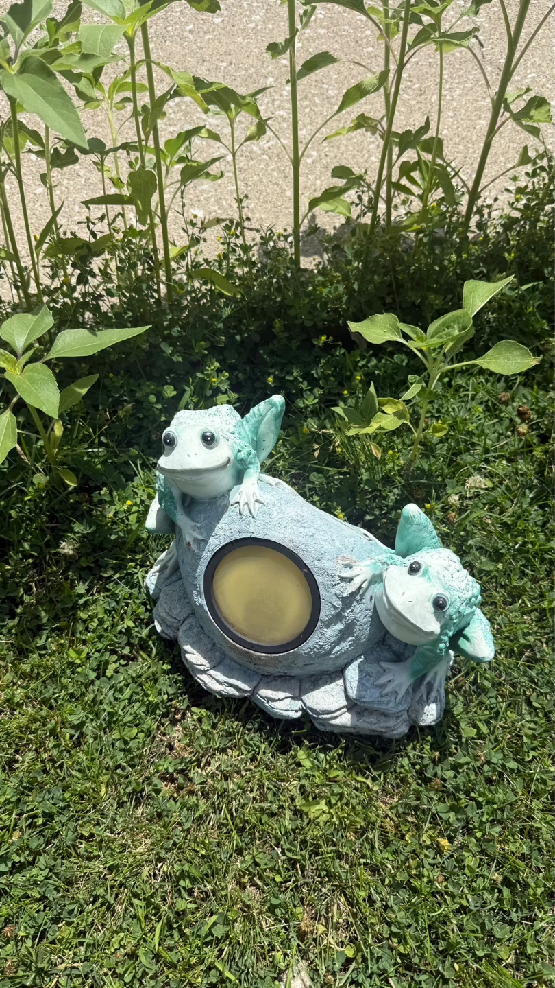 Frog Garden Statue