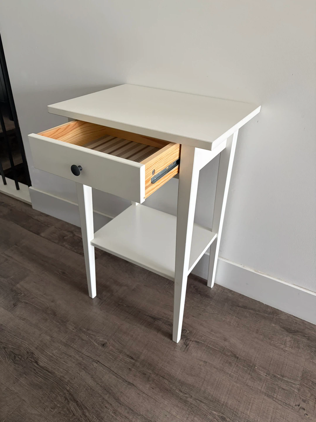 IKEA HEMNES nightstand with drawer white - photo 2