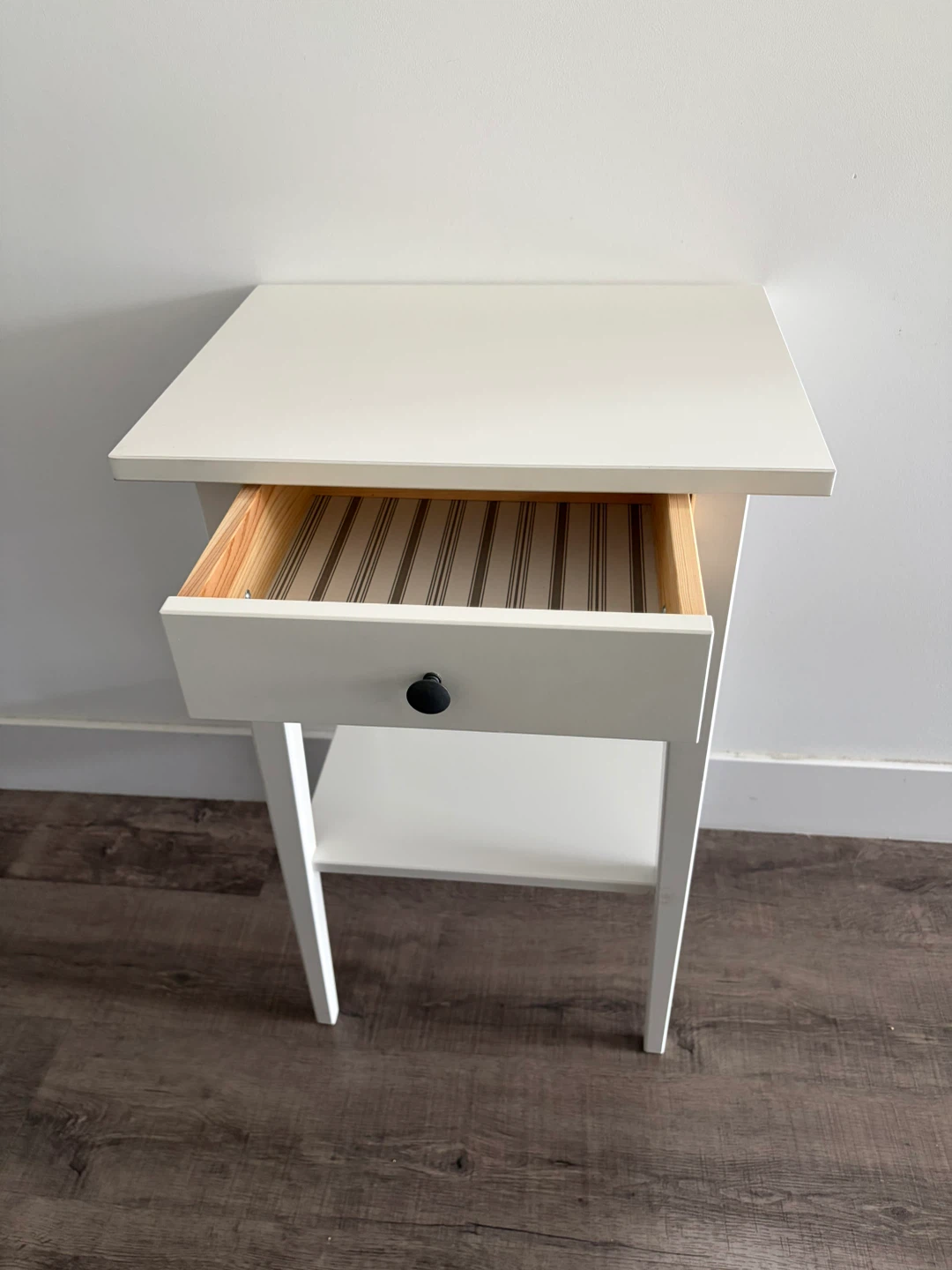 IKEA HEMNES nightstand with drawer white - photo 3