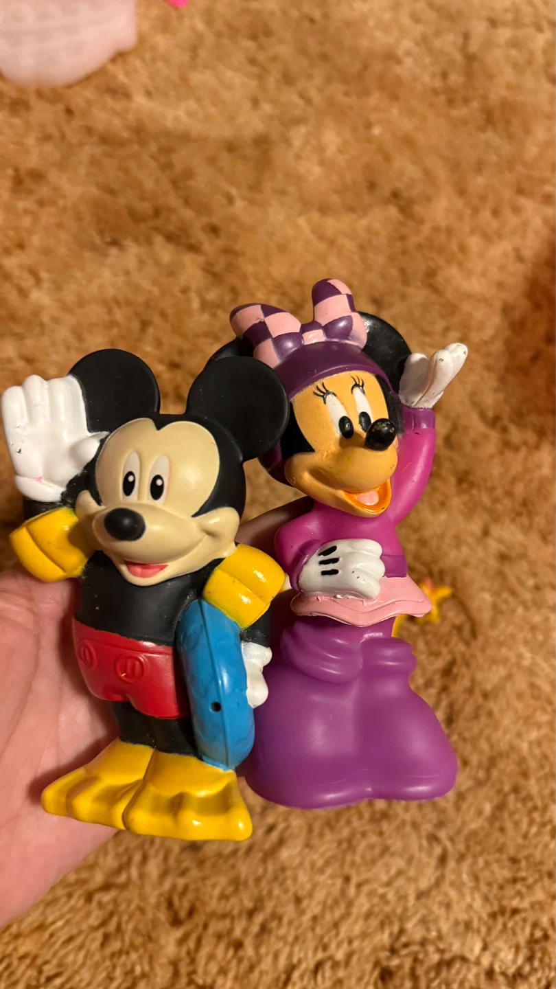 Disney  Figurines Mickey, Minnie, Pluto, Donald, Goofy set $10 - photo 3